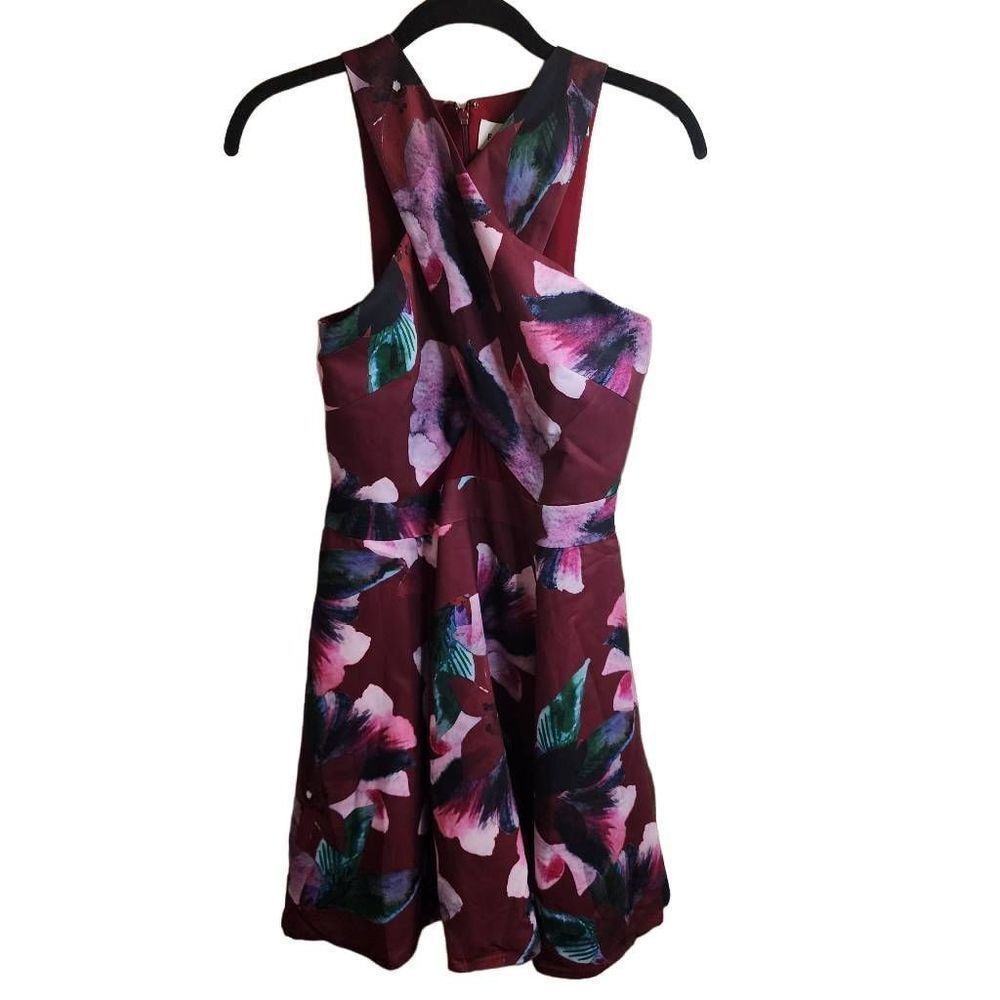Fame and Partners Red Floral Criss Cross Formal Mini Dress Size 2 EUC